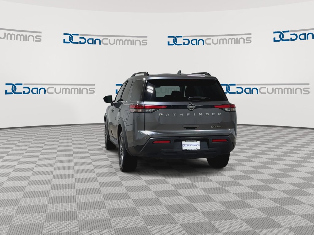 Used 2024 Nissan Pathfinder SV AWD/4WD image 8