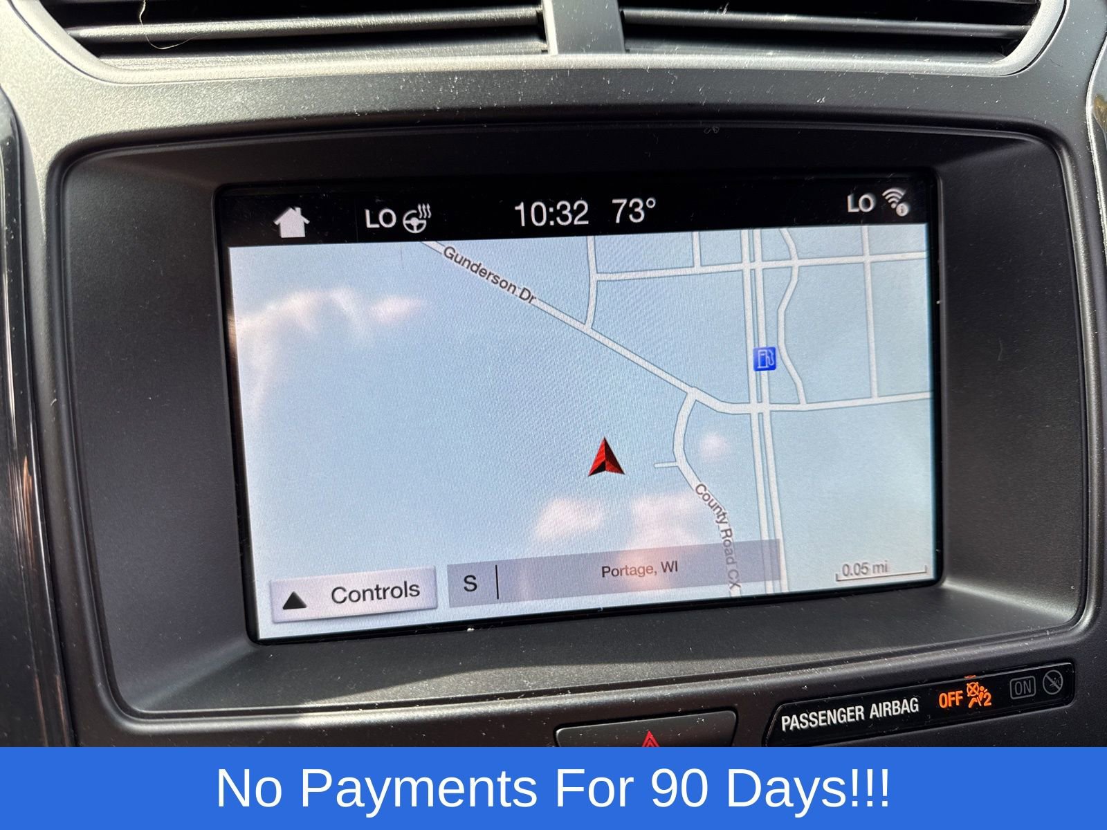 Used 2019 Ford Explorer XLT w/ Equipment Group 202A AWD/4WD image 16