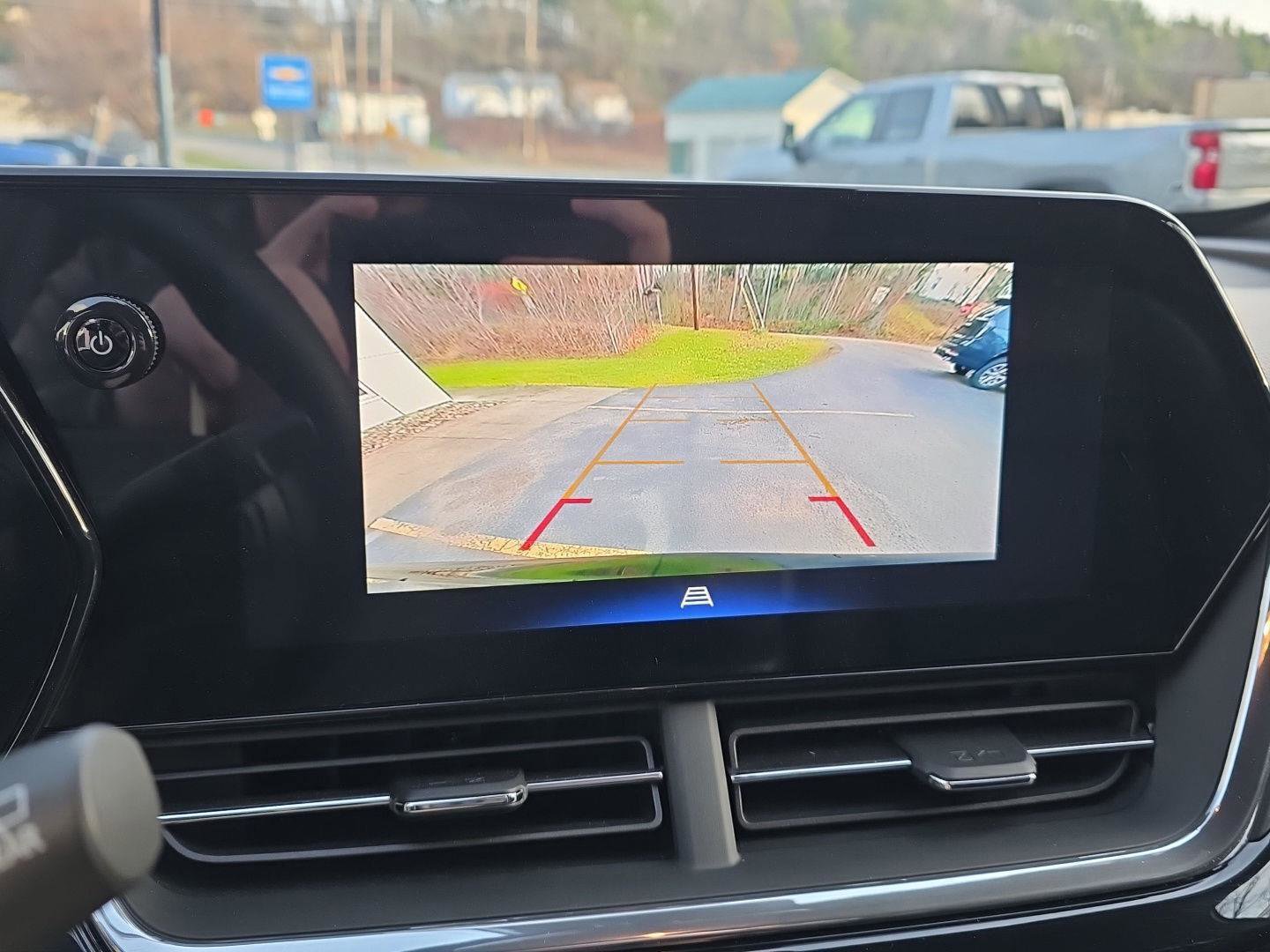 New 2025 Chevrolet Trax RS w/ Sunroof Package image 15