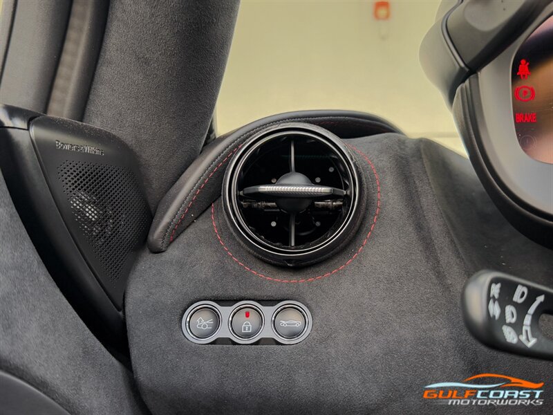 Used 2024 McLaren 750S Spider RWD image 21