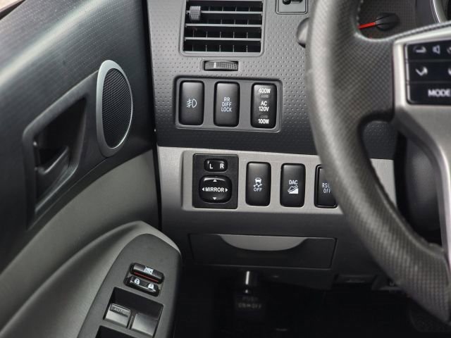Used 2012 Toyota Tacoma 4x4 Double Cab image 13