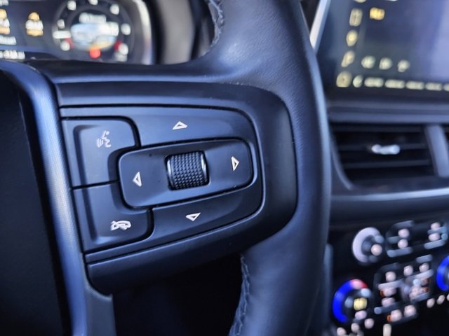 Used 2023 GMC Yukon XL SLT w/ SLT Luxury Package image 33