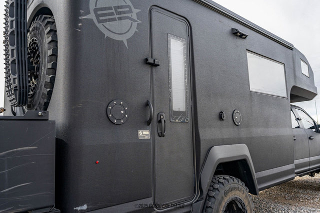 Used 2022 Ford F550 4x4 Crew Cab Super Duty image 96