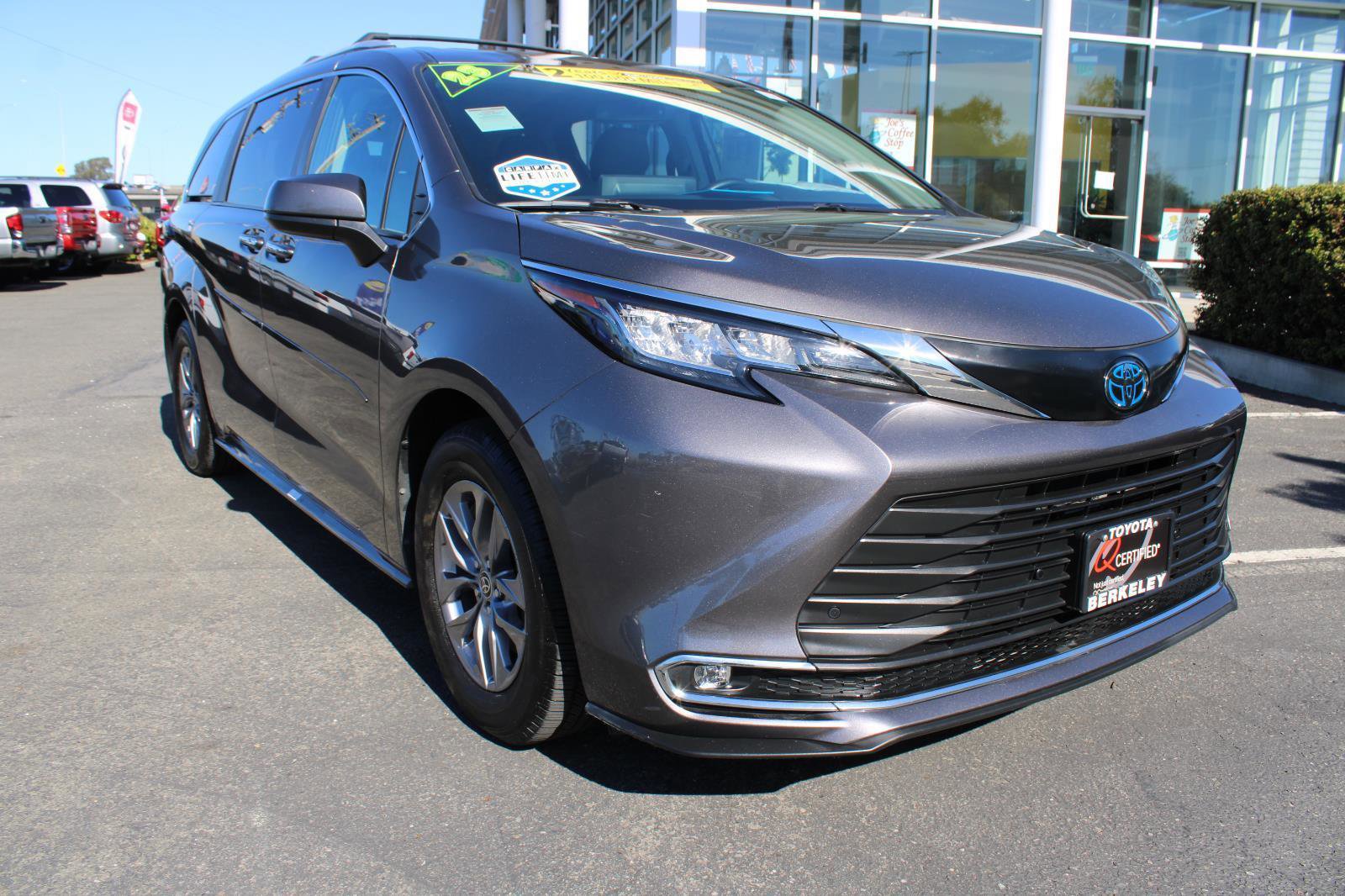 Used 2023 Toyota Sienna XLE