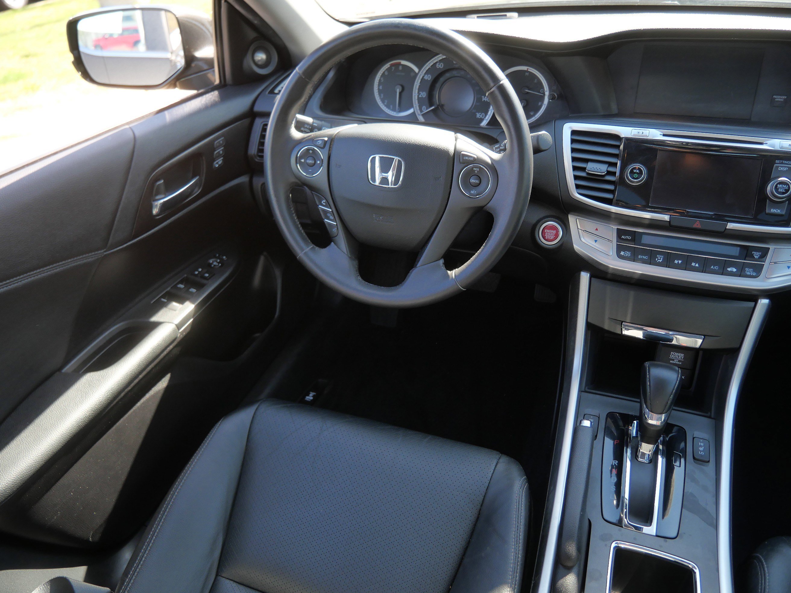 Used 2015 Honda Accord EX-L image 9