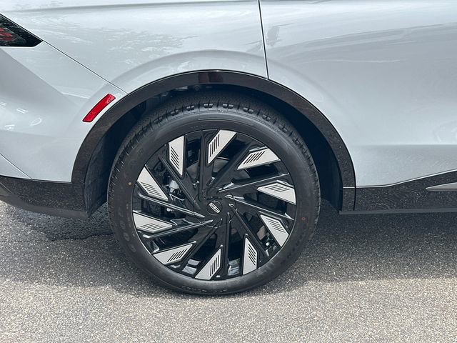 New 2026 Lincoln Nautilus Reserve w/ Jet Appearance Package AWD/4WD image 18