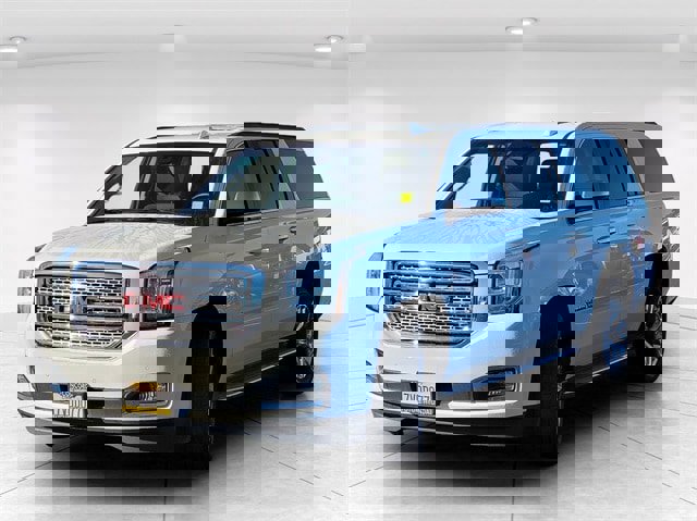 Used 2016 GMC Yukon XL SLE w/ HD Trailering Package image 2