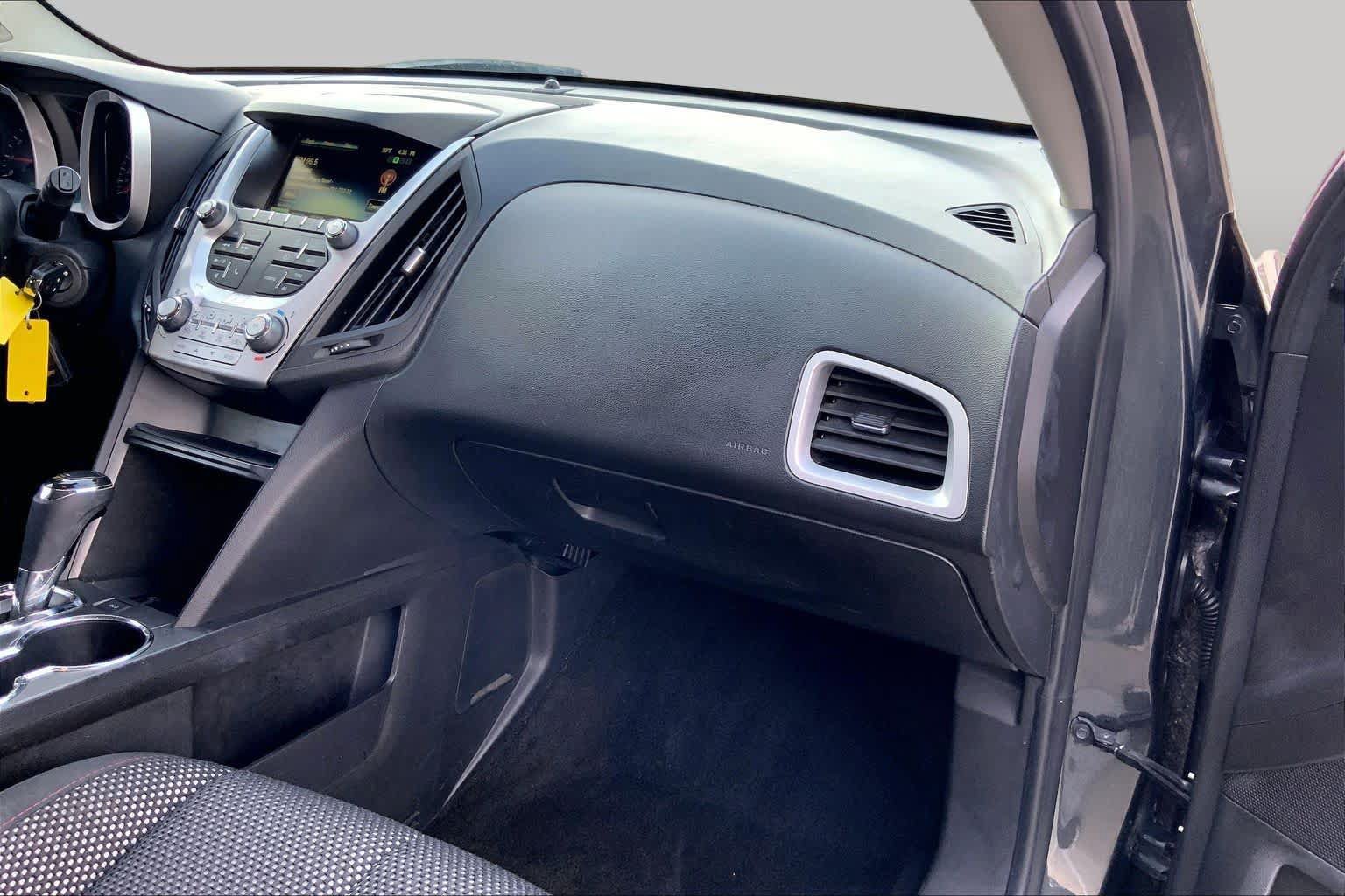 Used 2017 Chevrolet Equinox LS FWD image 17