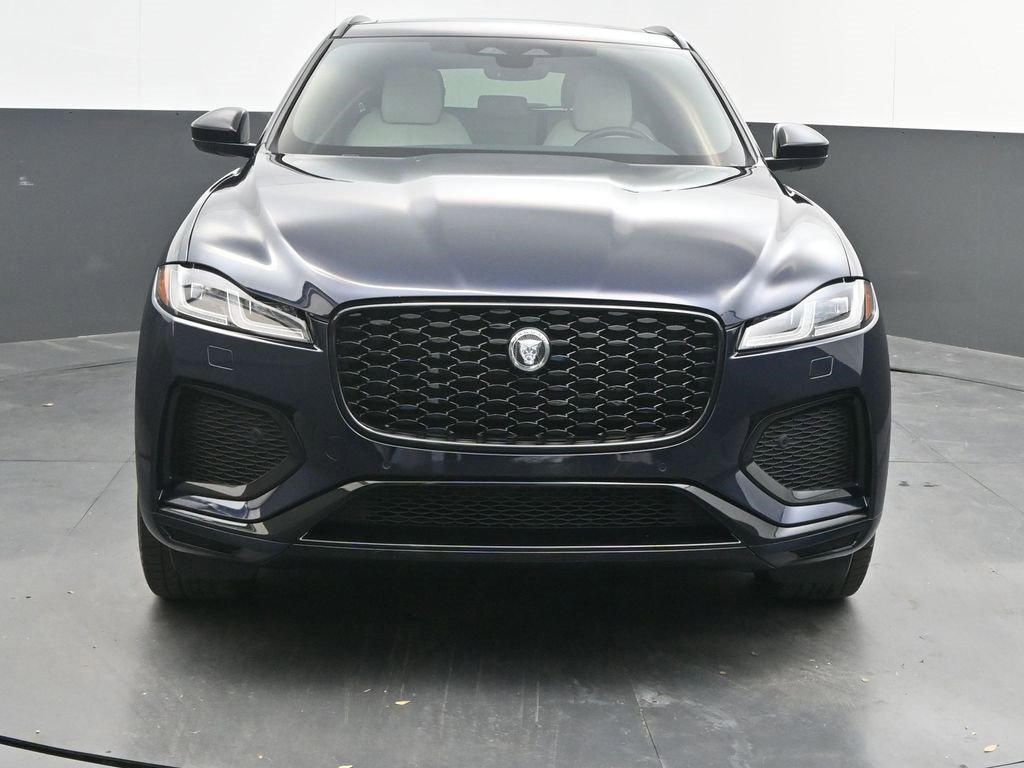Used 2025 Jaguar F-PACE R-Dynamic S image 2