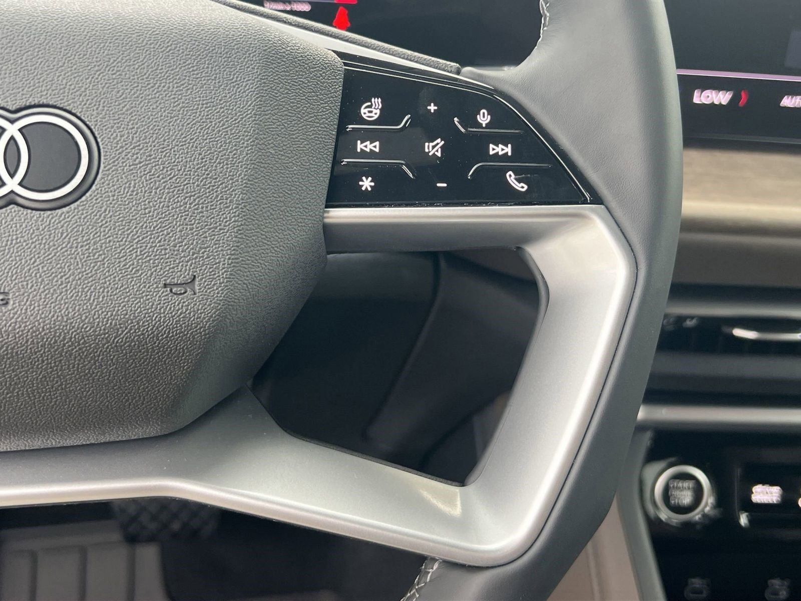 New 2025 Audi Q5 Premium image 22