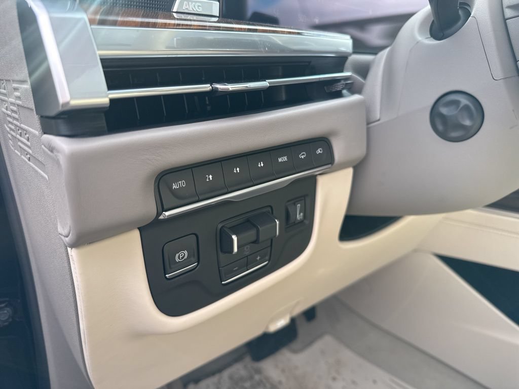 Used 2025 Cadillac Escalade Sport Platinum AWD/4WD image 20