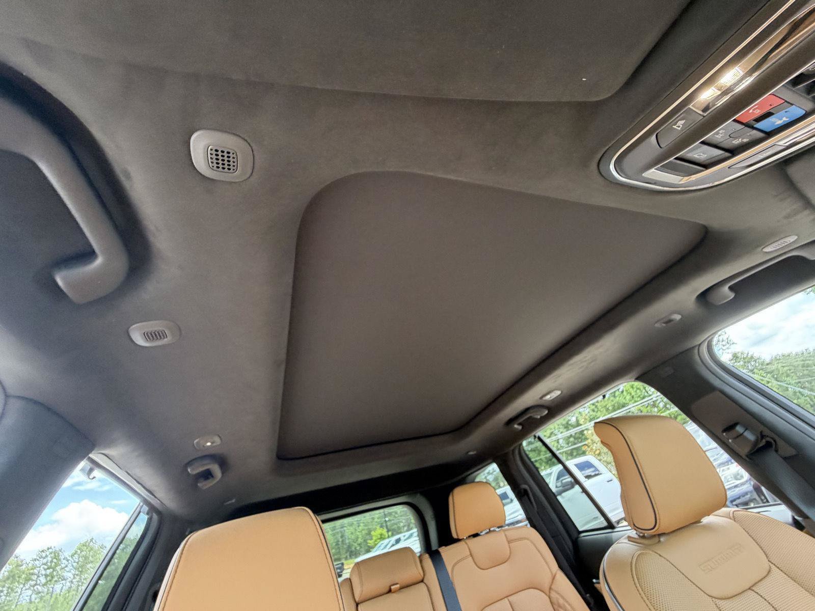 New 2026 Jeep Grand Cherokee Summit AWD/4WD image 22