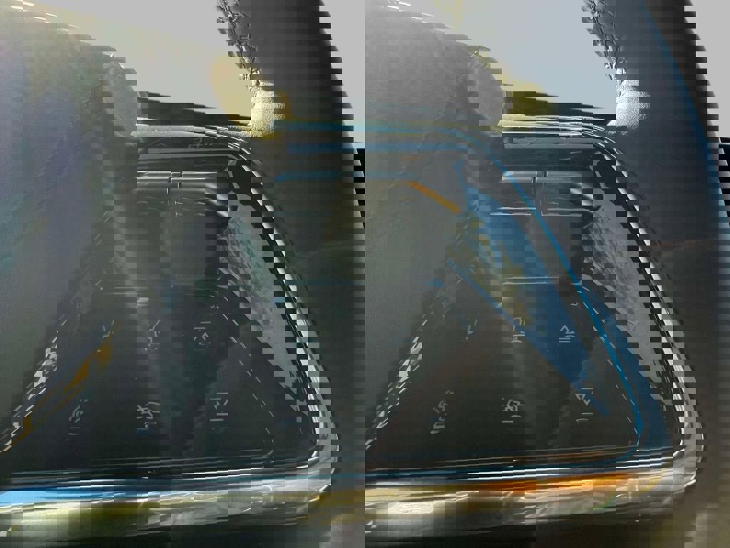 New 2026 Cadillac Lyriq V image 16