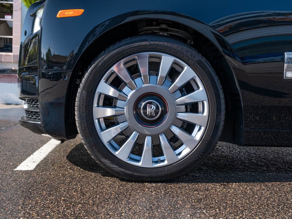 Used 2019 Rolls-Royce Phantom Sedan image 12