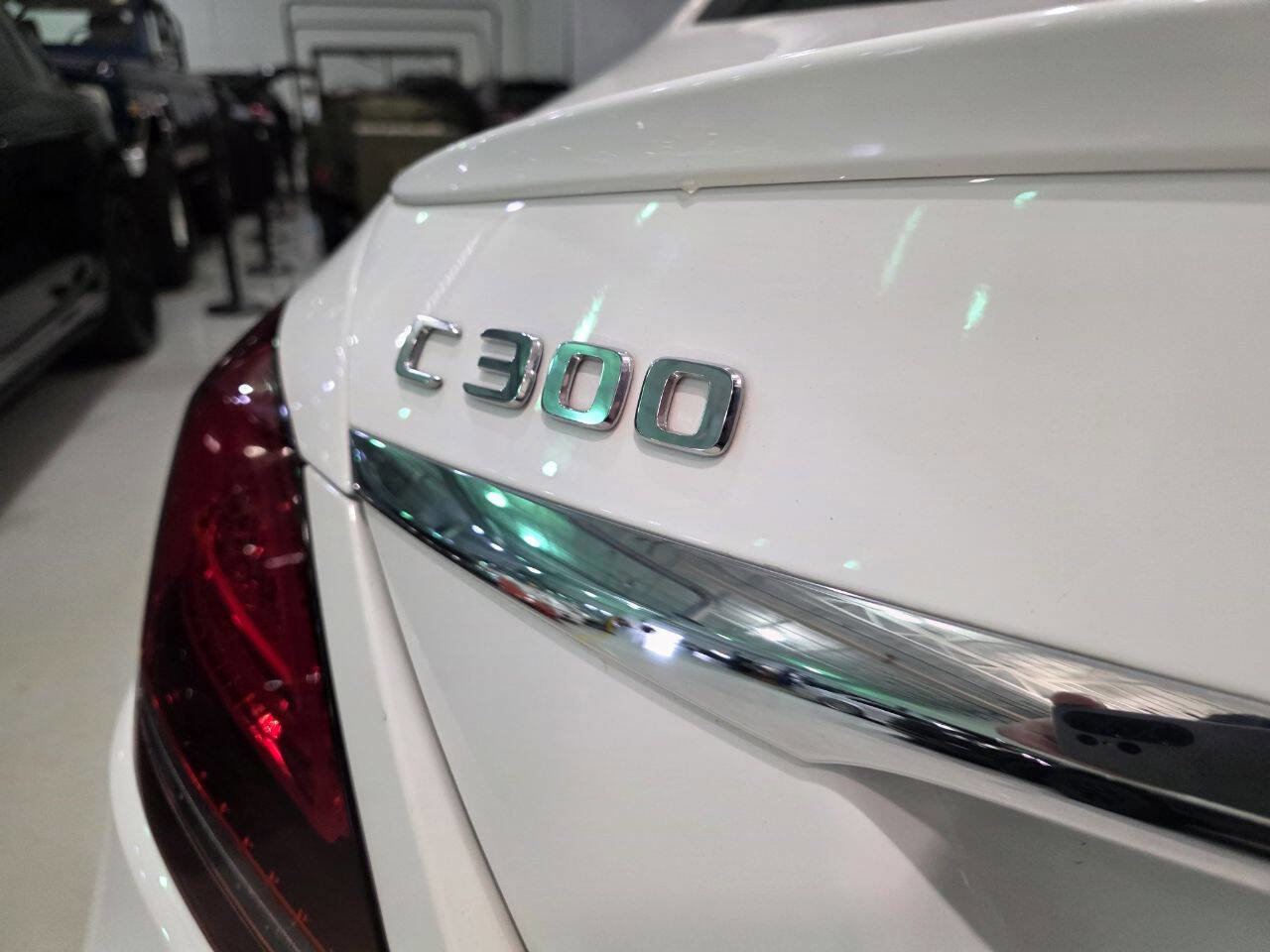 Used 2019 Mercedes-Benz C 300 4MATIC Sedan image 10