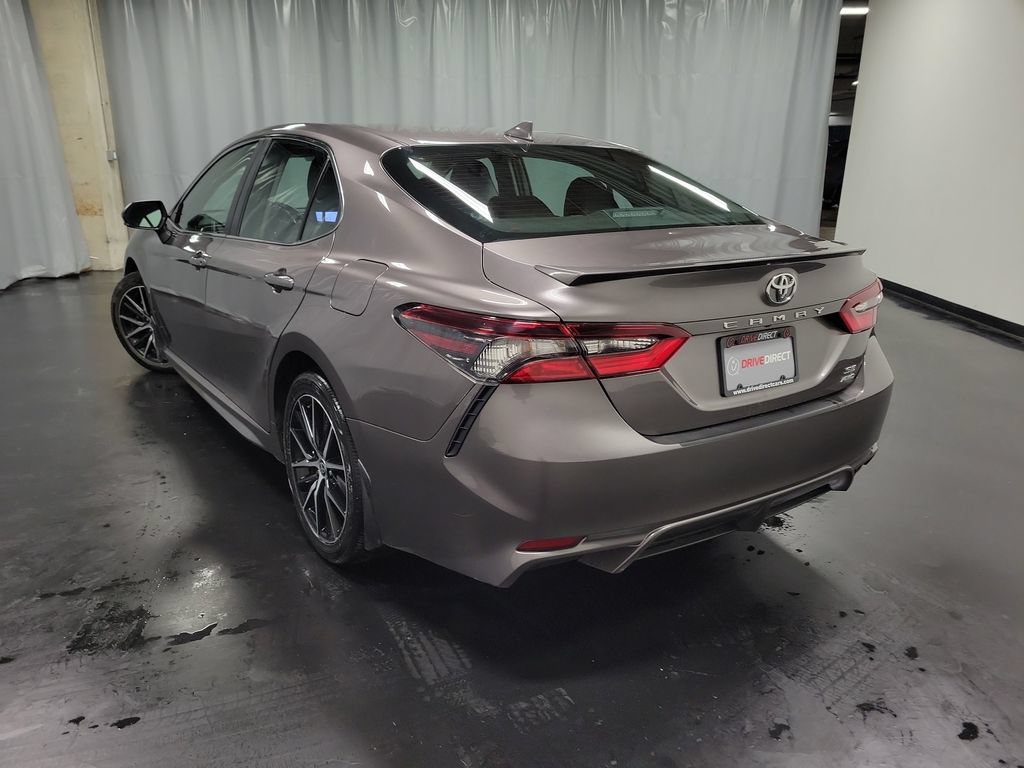 Used 2024 Toyota Camry SE AWD/4WD image 6