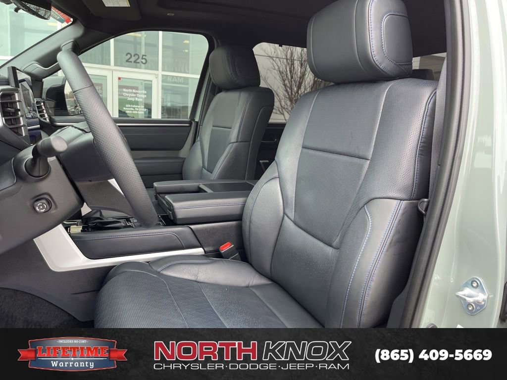 Used 2025 Toyota Tundra Platinum image 4
