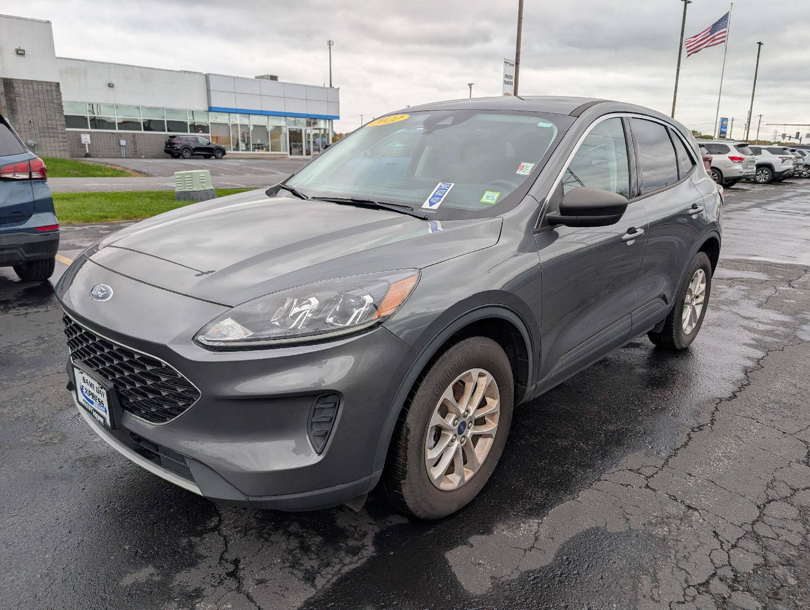 Used 2022 Ford Escape SE w/ Convenience Package AWD/4WD image 4