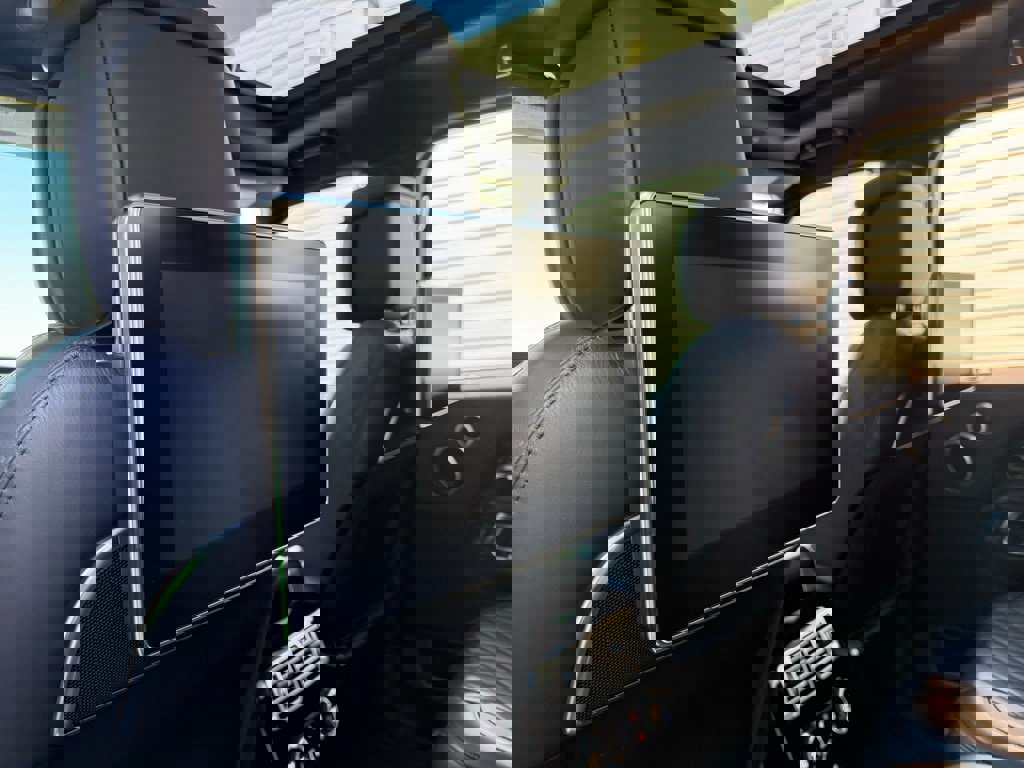 Used 2019 Land Rover Range Rover SV Autobiography Dynamic image 23