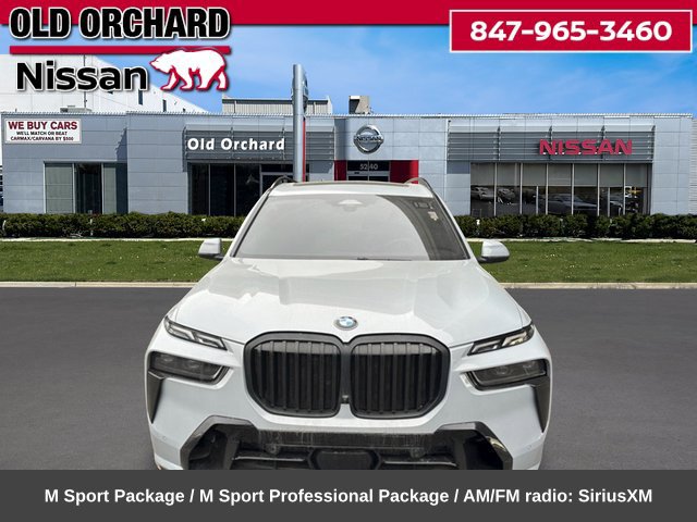 Used 2023 BMW X7 xDrive40i w/ M Sport Package AWD/4WD image 2