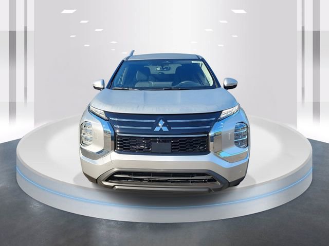 New 2026 Mitsubishi Outlander ES image 2