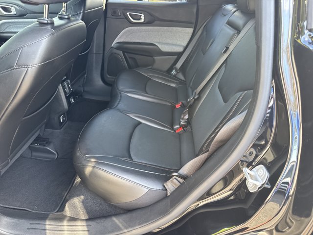 Certified 2023 Jeep Compass Latitude w/ Sun and Sound Group AWD/4WD image 23