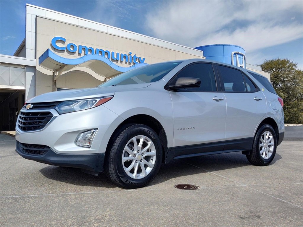 Used 2021 Chevrolet Equinox LS image 1