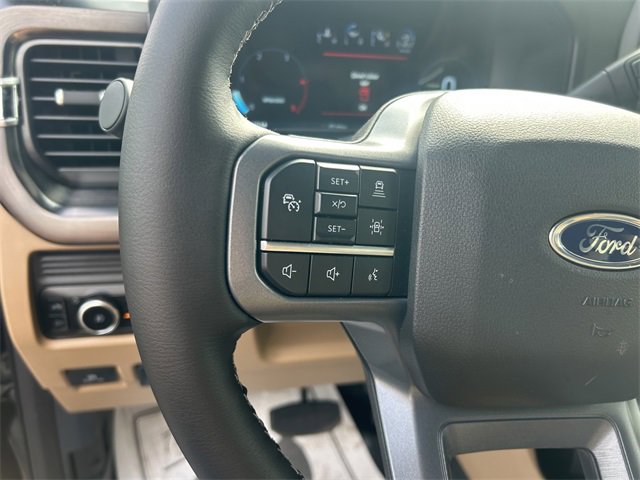 New 2025 Ford F350 Lariat w/ Lariat Ultimate Package image 16