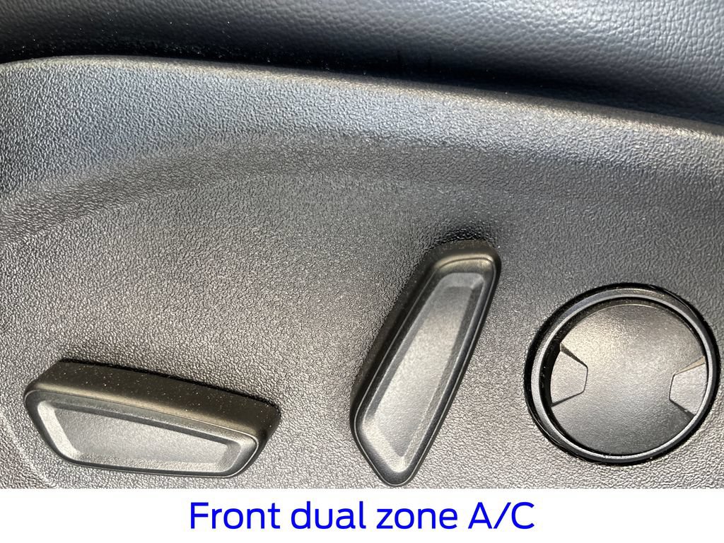 Used 2024 Ford Edge SEL AWD/4WD image 30