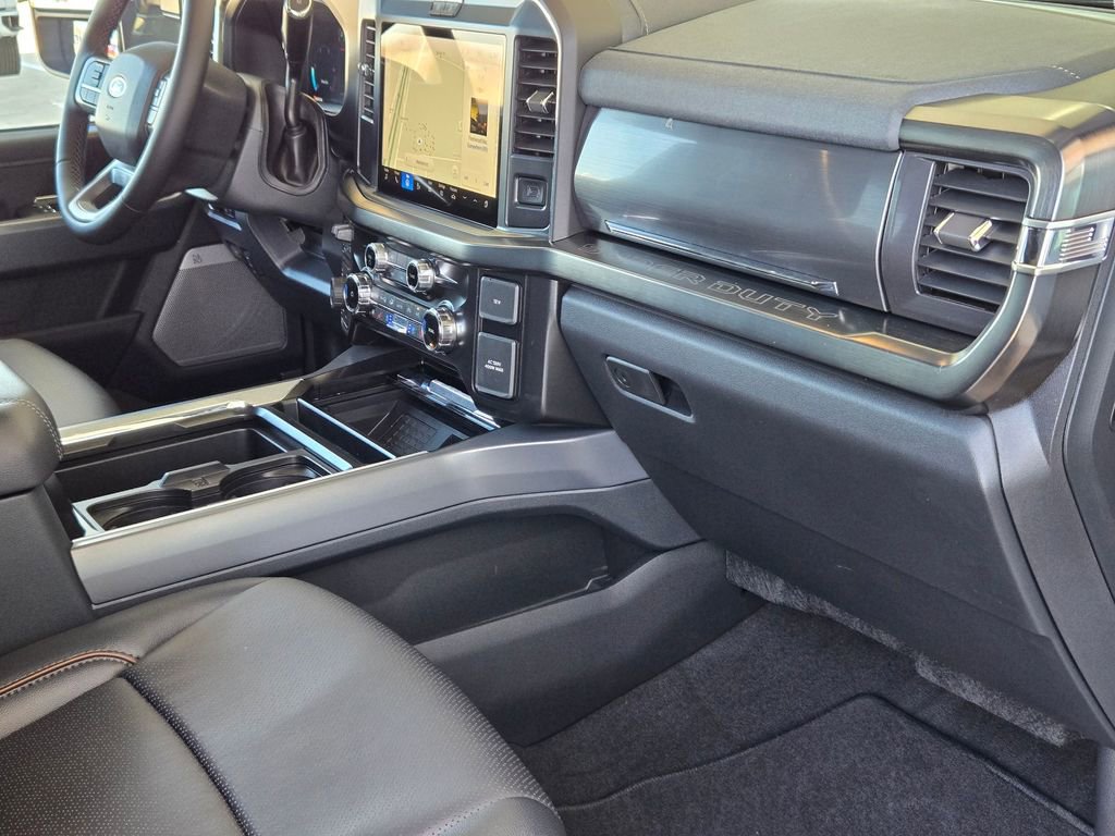 Used 2025 Ford F250 Lariat w/ Chrome Package image 28