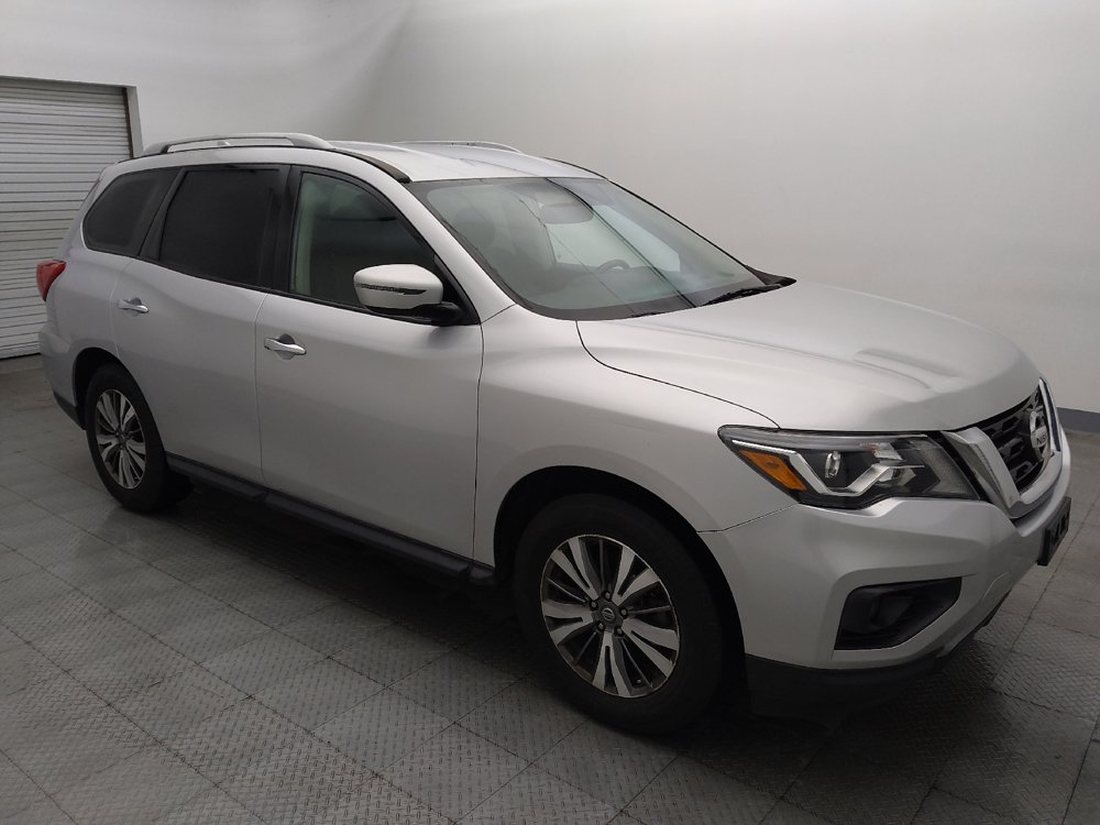 Used 2019 Nissan Pathfinder SV FWD image 11