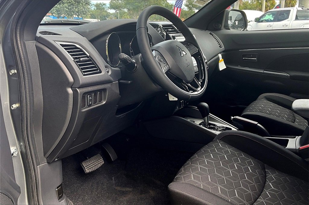 New 2025 Mitsubishi Outlander Sport AWD image 6