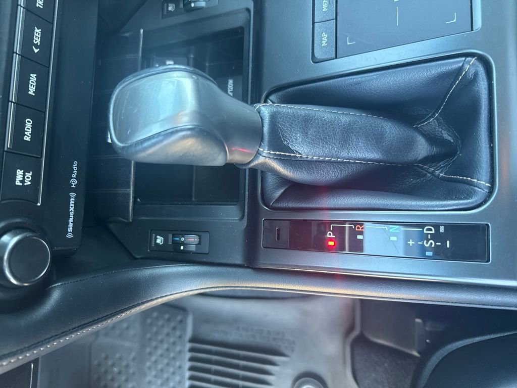 Used 2023 Lexus GX 460 Premium w/ Premium Package image 26