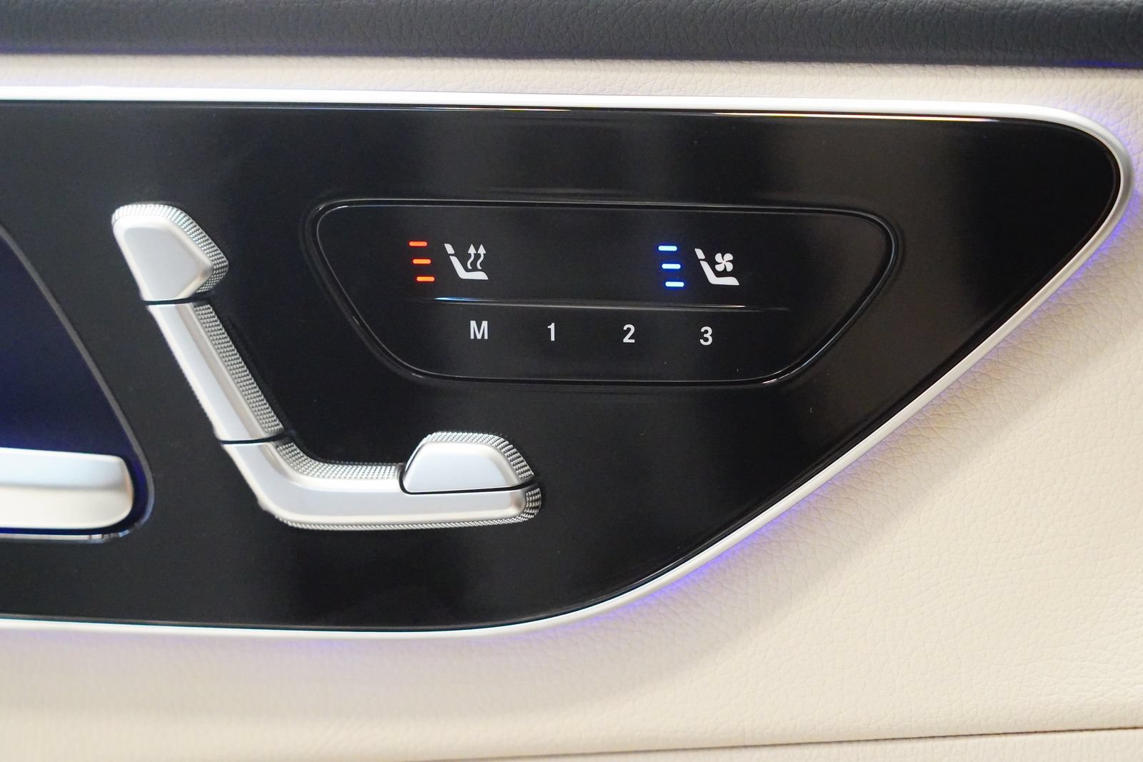 New 2026 Mercedes-Benz C 300 4MATIC Sedan image 29