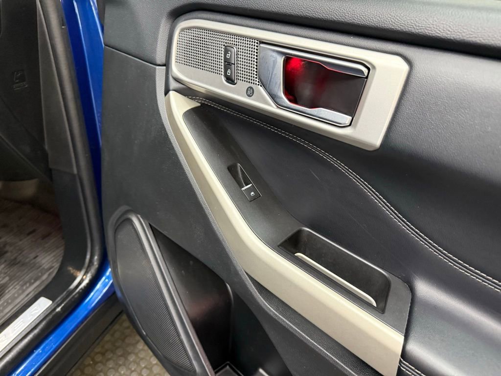 Used 2022 Ford Explorer Limited w/ Equipment Group 301A image 52