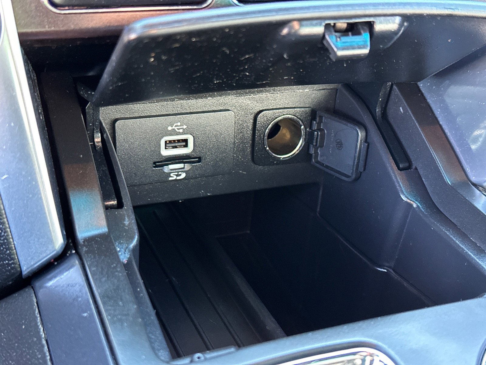 Used 2016 Ford Explorer Limited w/ Equipment Group 303A image 35