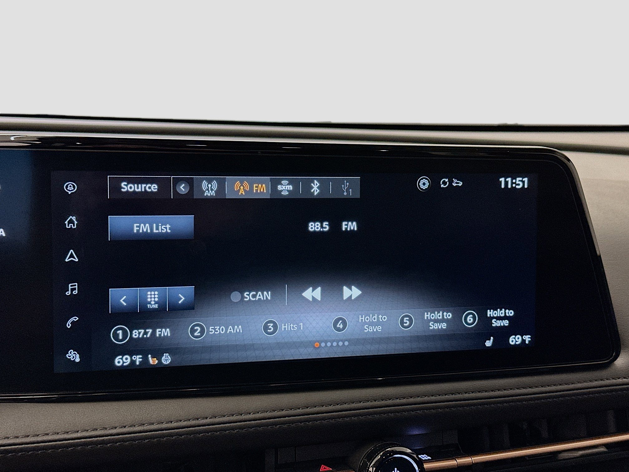 Used 2023 Nissan Ariya AWD image 21