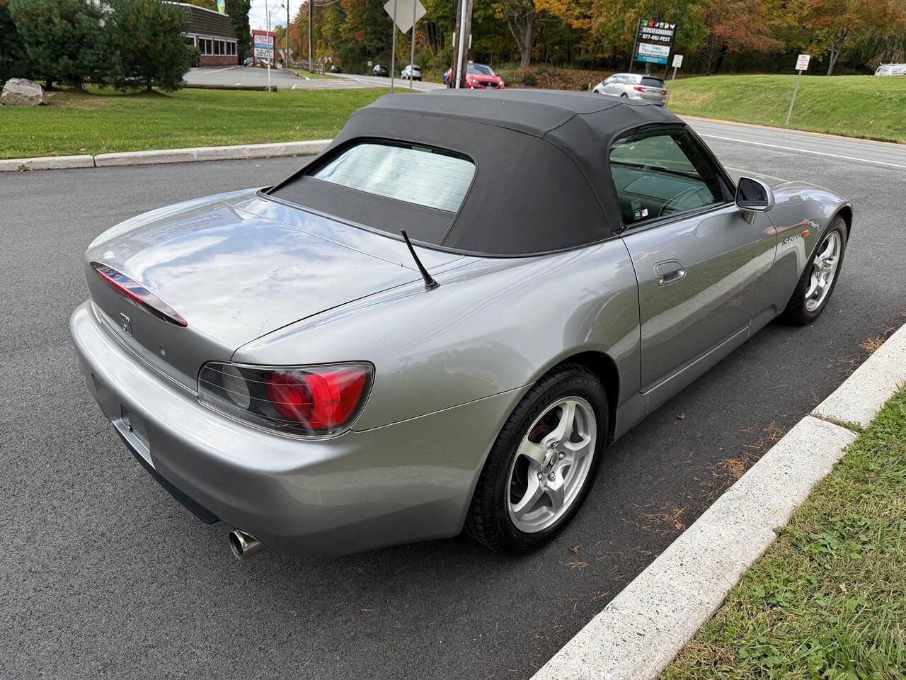 Used 2001 Honda S2000 image 5