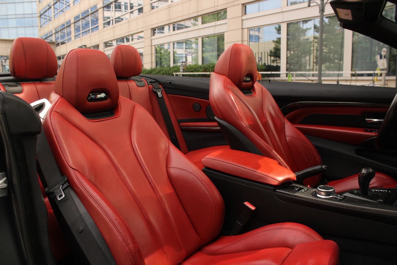 Used 2018 BMW M4 Convertible RWD image 24