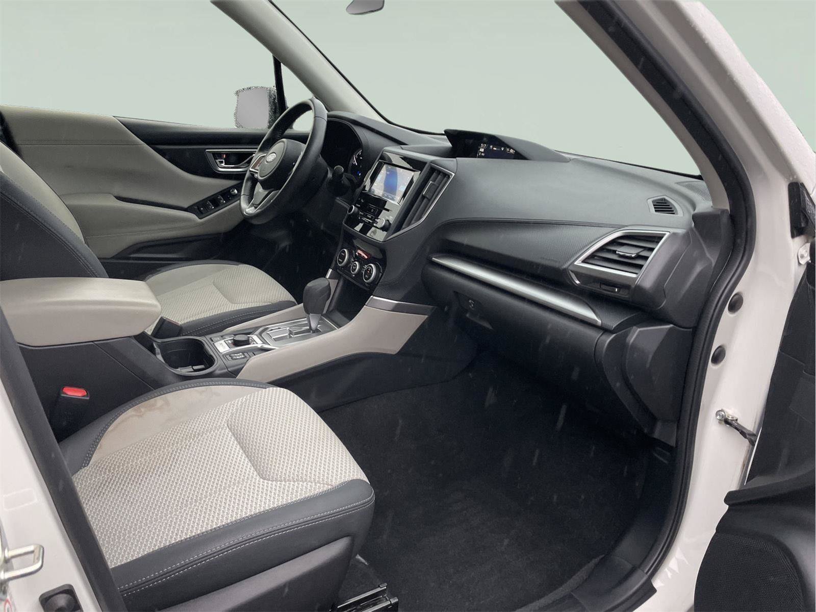 Used 2020 Subaru Forester Premium AWD/4WD image 19