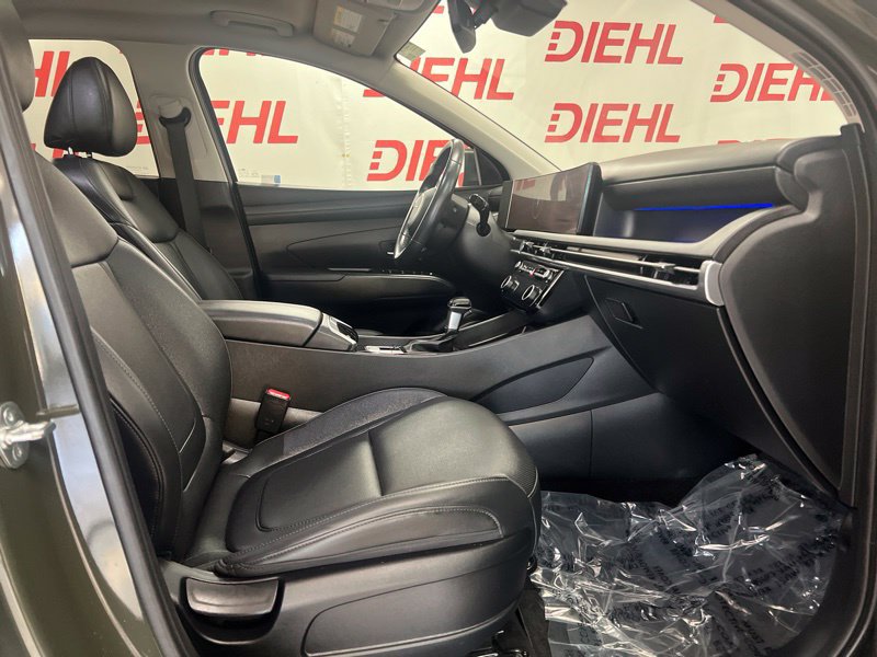 Used 2025 Hyundai Tucson SEL AWD/4WD image 13