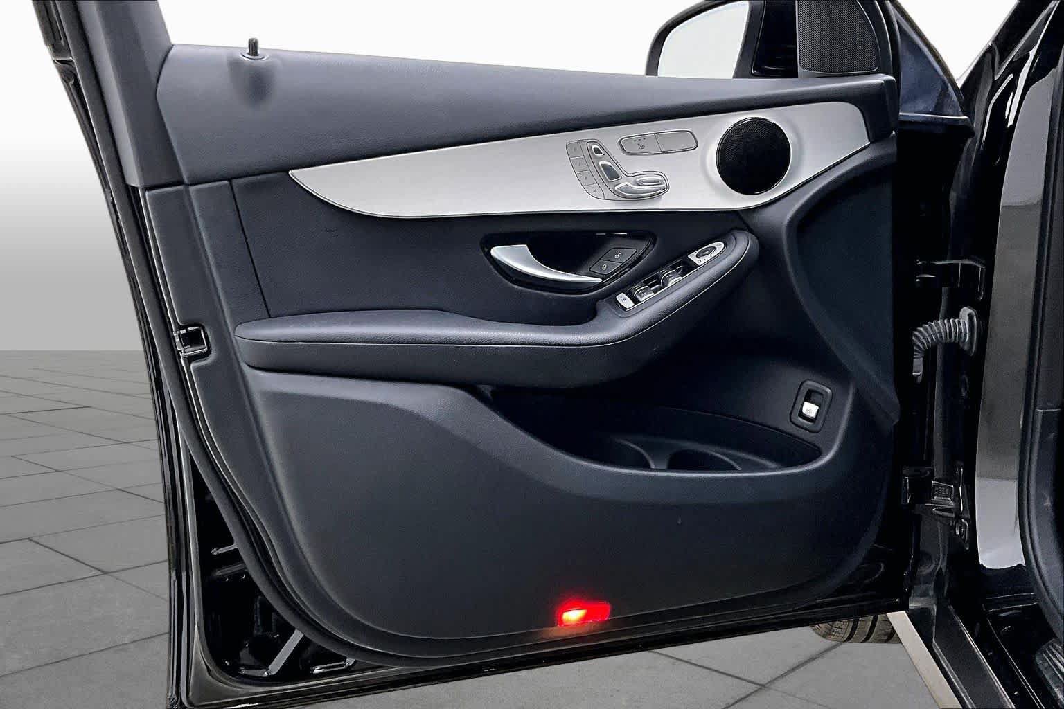Certified 2022 Mercedes-Benz GLC 300 image 25