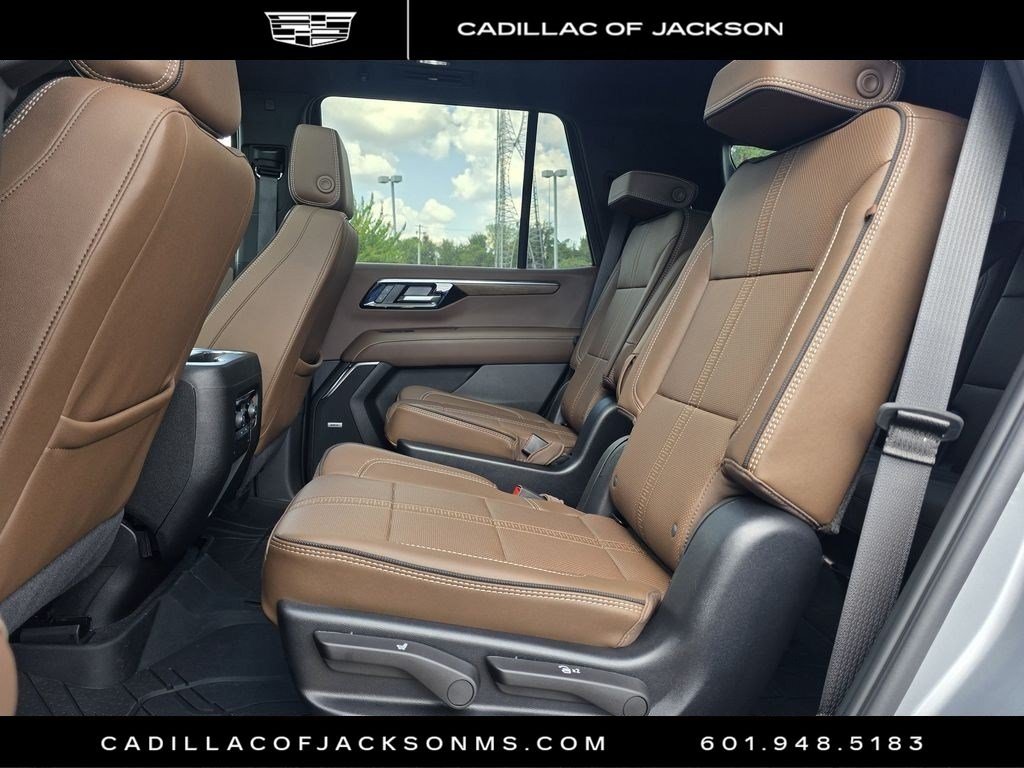 Used 2025 Chevrolet Tahoe High Country RWD image 22