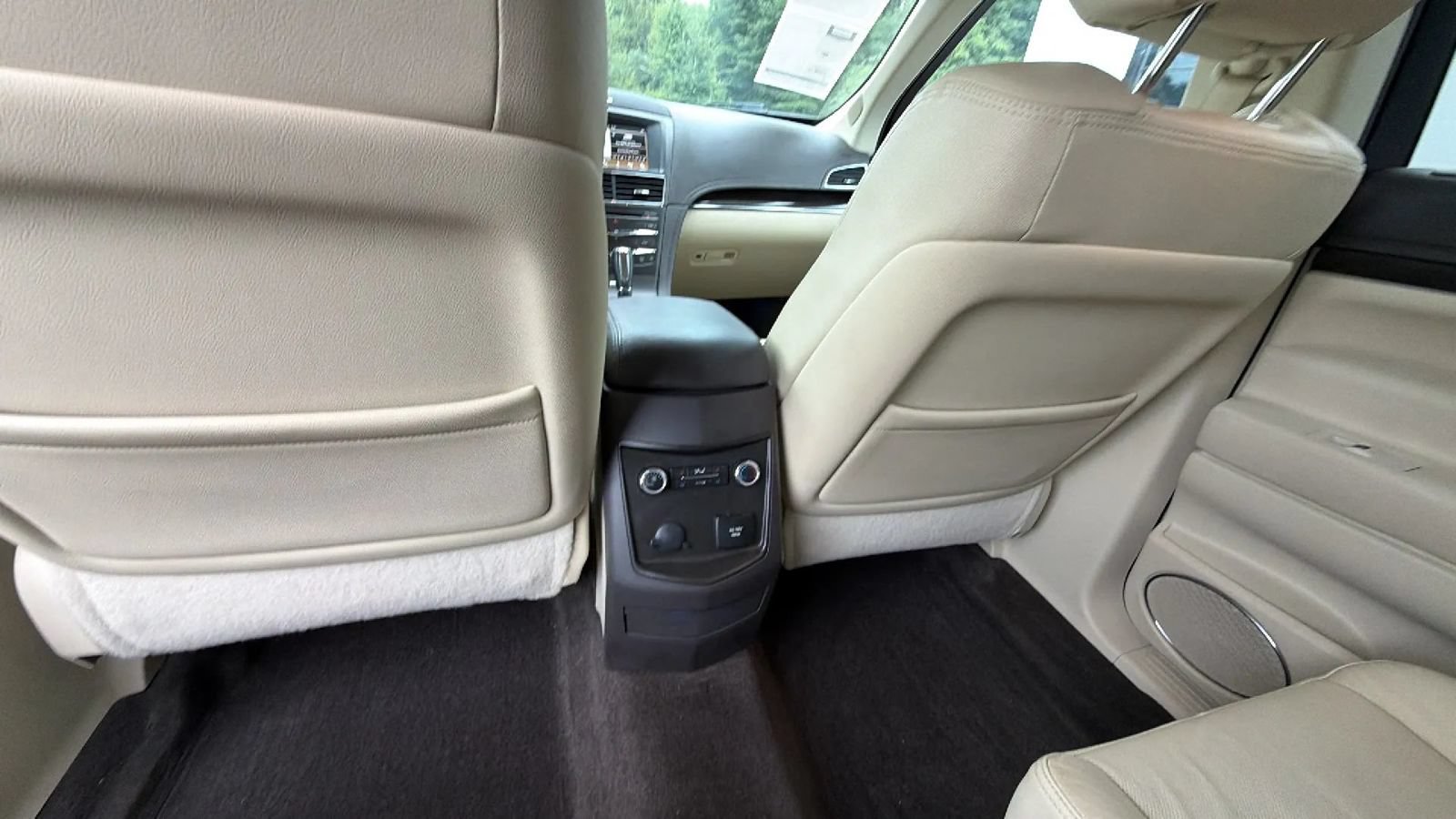 Used 2019 Lincoln MKT AWD image 49