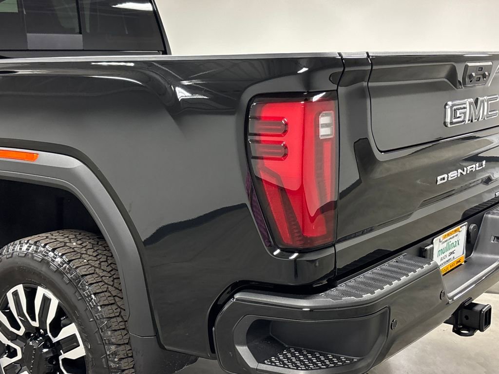 New 2026 GMC Sierra 2500 Denali Ultimate w/ Max Trailering Package image 15