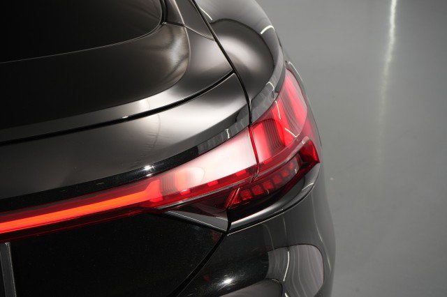 Used 2023 Audi e-tron GT Premium Plus w/ Performance Package AWD/4WD image 16