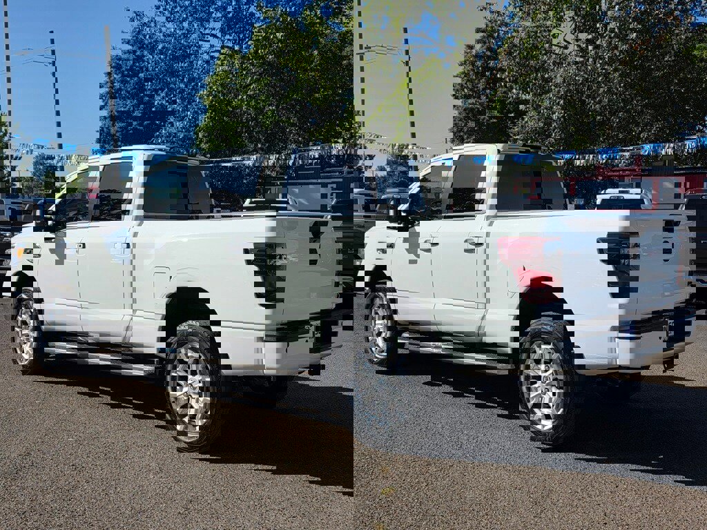 Used 2019 Nissan Titan SV w/ SV Convenience Package image 30