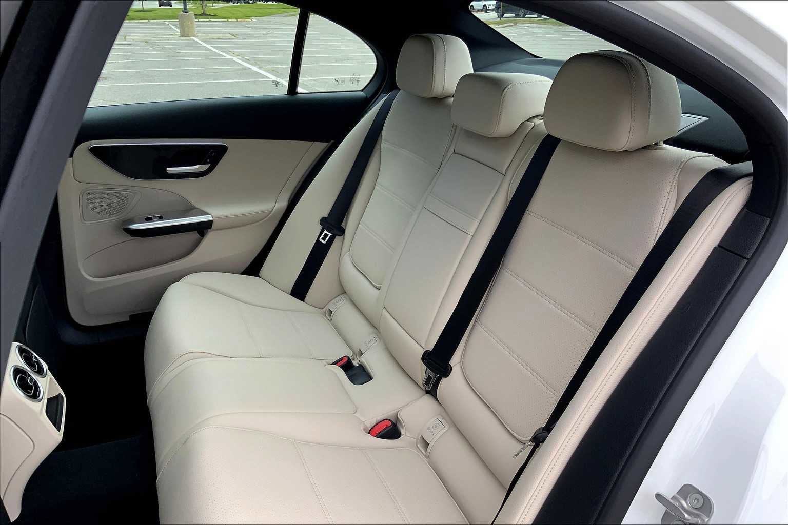 Certified 2025 Mercedes-Benz C 300 4MATIC Sedan image 13