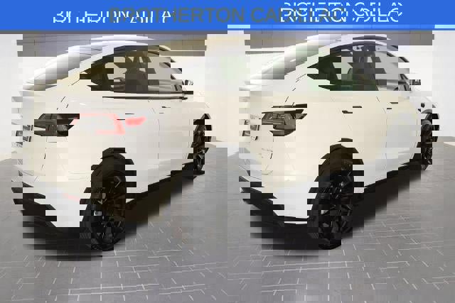 Used 2024 Tesla Model Y Long Range AWD/4WD image 7