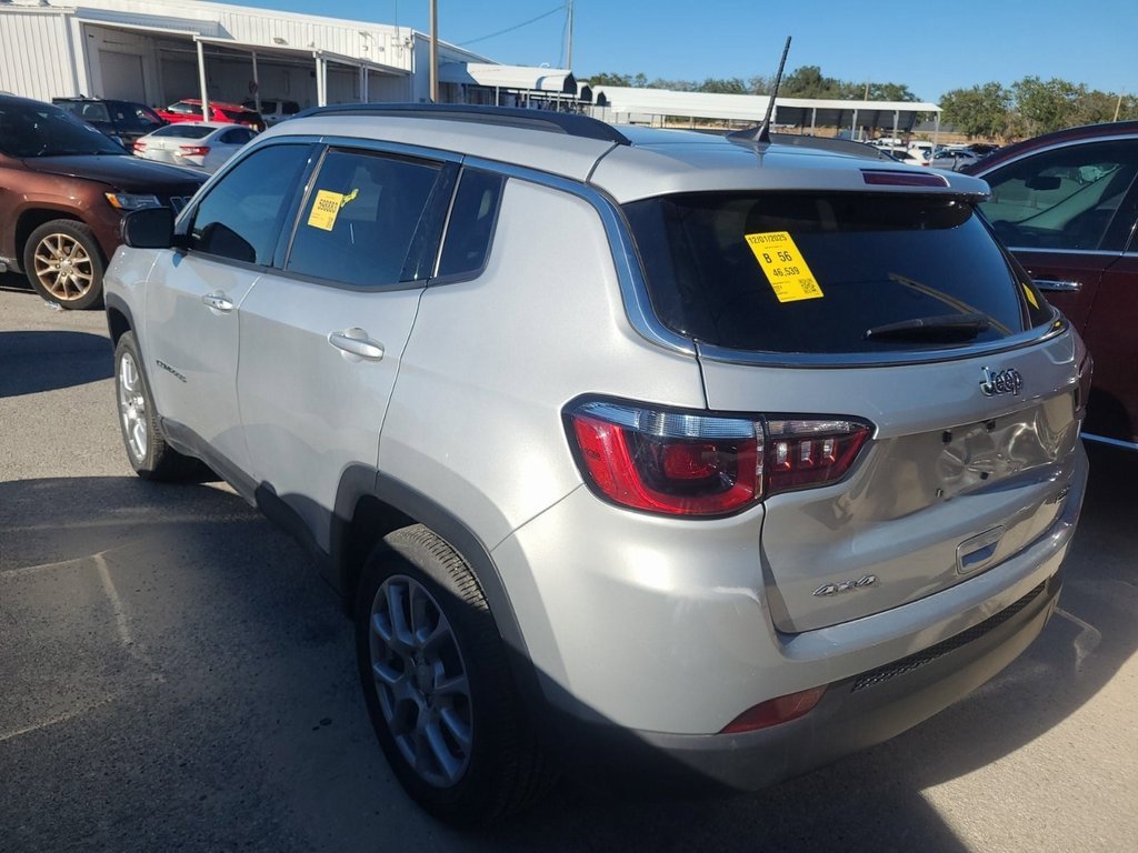 Used 2024 Jeep Compass Latitude image 3